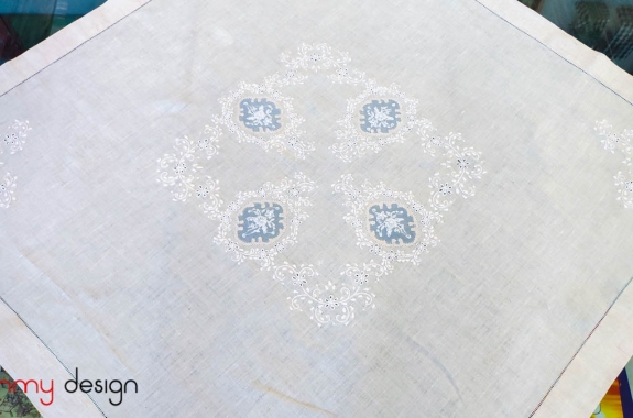 Square table cloth - Chiffon patch embroidery (size 90 cm)